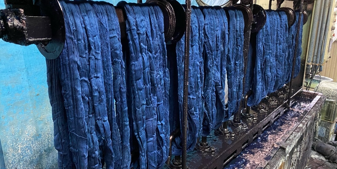 画像：日本綿布　綛染め