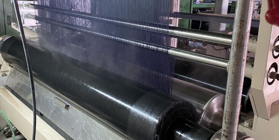 画像：日本綿布　サイジング(糊付け)