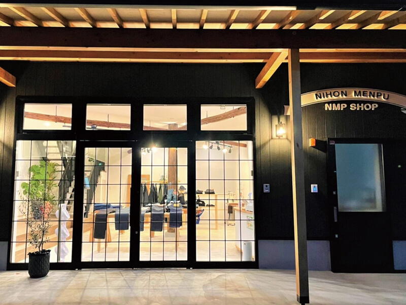 ファクトリーショップの外観